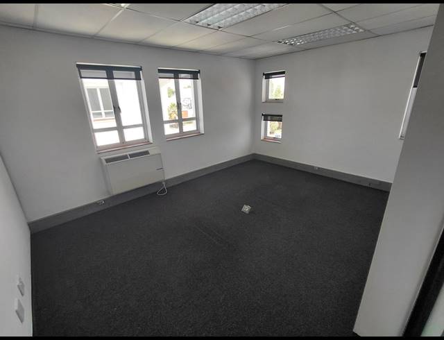 387M² OFFICE TO LET IN BRYANSTON